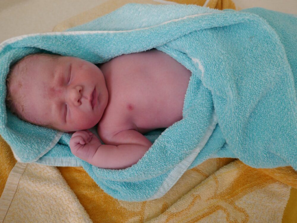 Neugeborenes Anton Nenke