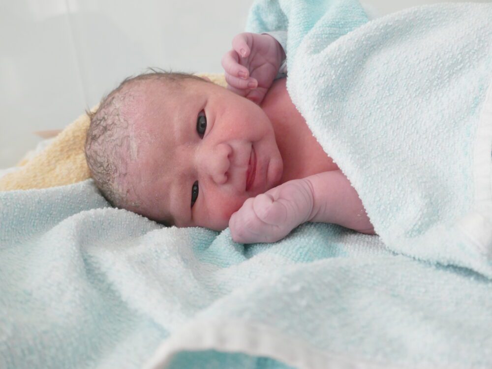 Neugeborenes Artur Stark