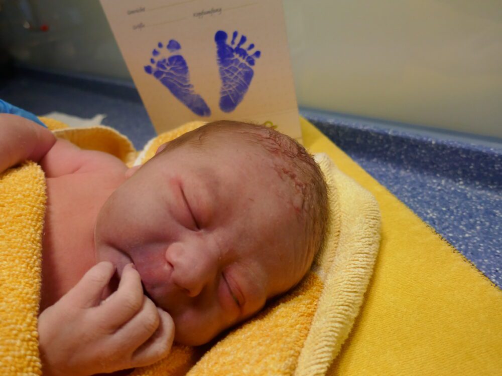 Neugeborenes Elio Marco