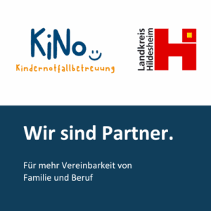 Logos von KiNo (Kindernotfallbetreuung) und Landkreis Hildesheim über dem Text: Wir sind Partner. Für mehr Vereinbarkeit von Familie und Beruf auf blauem und weißem Hintergrund.